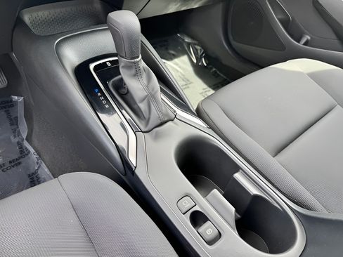 Used 2024 Toyota Corolla LE FWD image 27