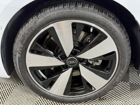 Used 2025 Audi A5 2.0T Premium Plus w/ Premium Plus AWD/4WD image 13