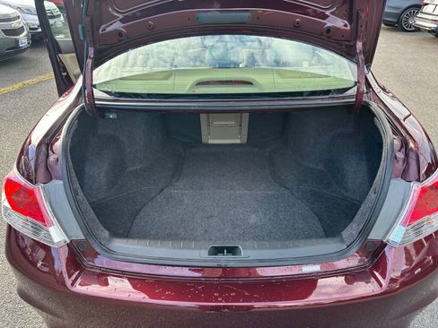 Used 2010 Honda Accord LX-P image 9
