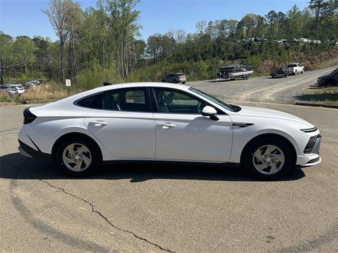 New 2025 Hyundai Sonata SE image 6