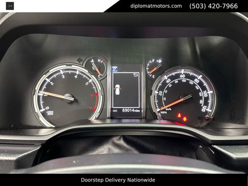 Used 2020 Toyota 4Runner TRD Off-Road image 24