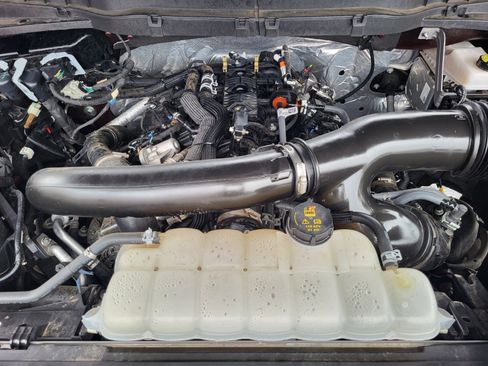 Certified 2025 Ford F150 Platinum w/ Equipment Group 702A High image 30