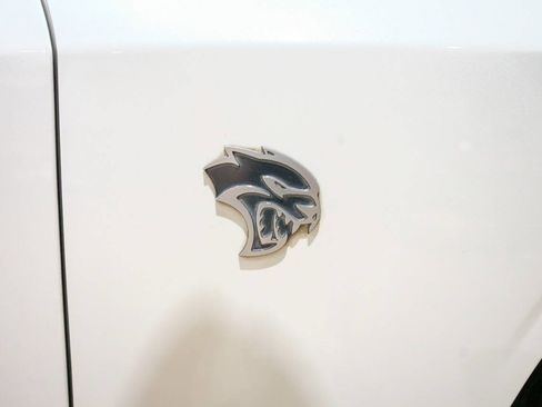 Used 2016 Dodge Challenger SRT Hellcat RWD image 25