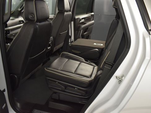 New 2025 Chevrolet Tahoe Premier image 13