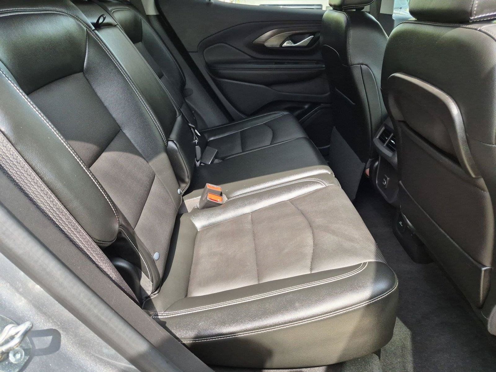 Used 2024 GMC Terrain SLT AWD/4WD image 27