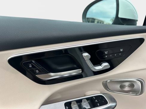 New 2026 Mercedes-Benz GLC 300 image 17