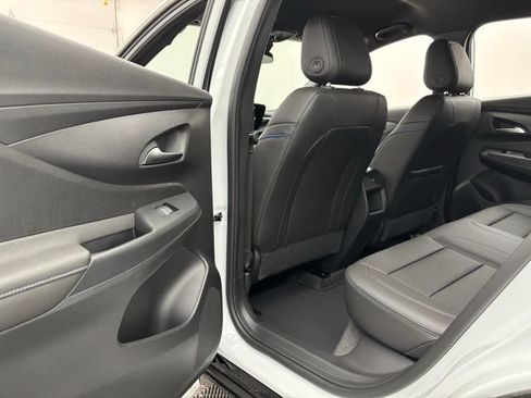 New 2026 Buick Envista Sport Touring w/ Advanced Safety Package FWD image 32