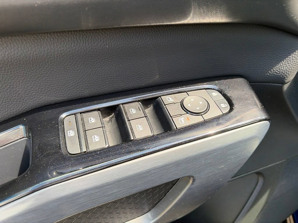 Used 2025 Nissan Pathfinder SL AWD/4WD image 20