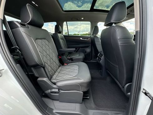 Used 2026 Volkswagen Atlas SEL Premium R-Line AWD/4WD image 28