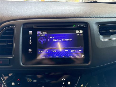 Used 2017 Honda HR-V EX image 19
