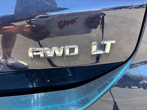 Used 2021 Chevrolet Equinox LT AWD/4WD image 29