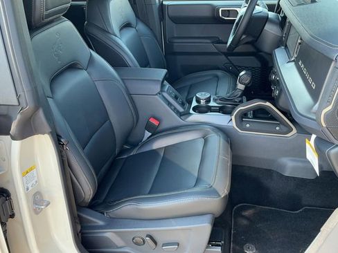 New 2025 Ford Bronco Badlands AWD/4WD image 19