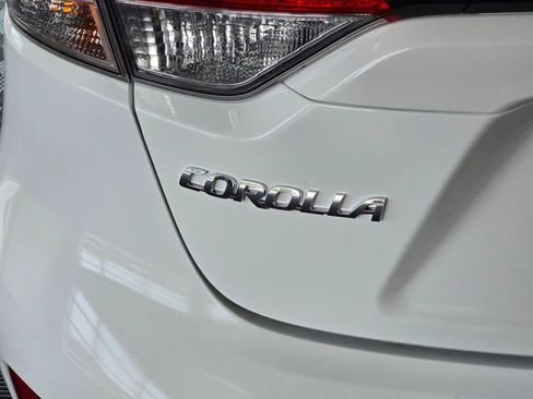 Used 2024 Toyota Corolla LE FWD image 13