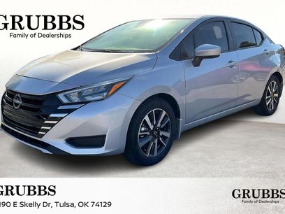 New 2025 Nissan Versa SV w/ Trunk Package