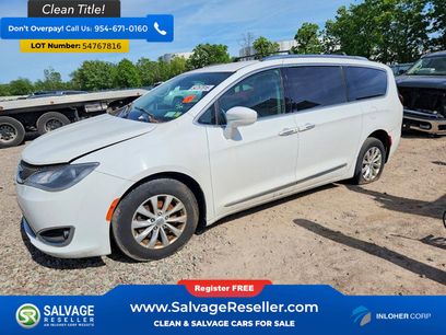 Used 2018 Chrysler Pacifica Touring-L