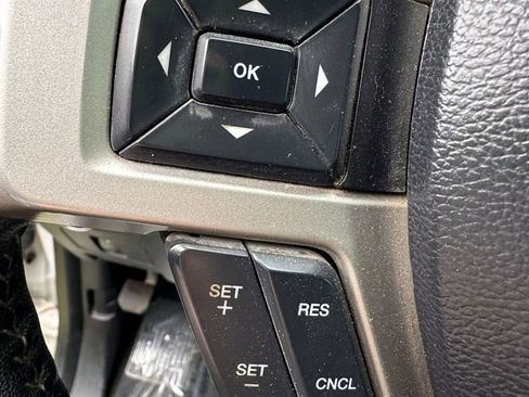 Used 2019 Ford F250 Lariat w/ Lariat Value Package image 16