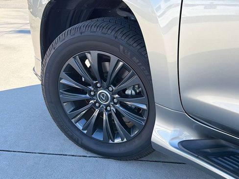 Used 2021 Lexus GX 460 Premium image 14