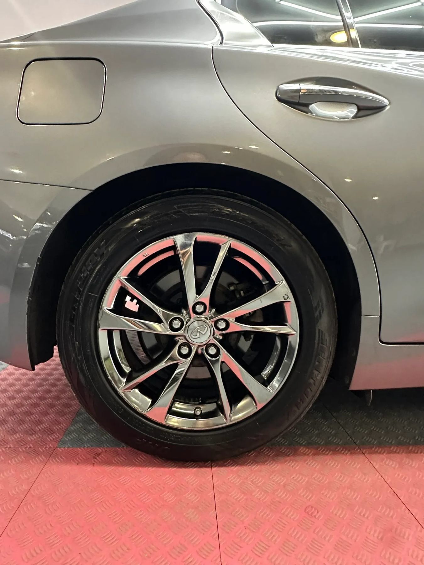 Used 2017 INFINITI Q50 Signature Edition RWD image 37