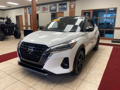 Used 2023 Nissan Kicks SR
