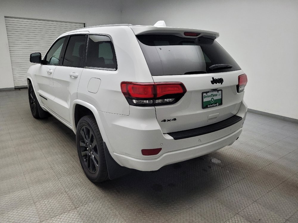 Used 2019 Jeep Grand Cherokee Altitude AWD/4WD image 5
