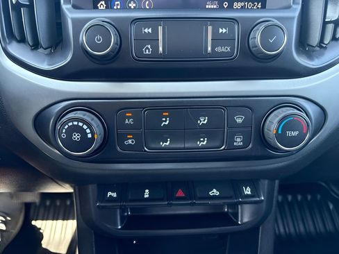 Used 2022 Chevrolet Colorado LT w/ Fleet Safety Package RWD image 15