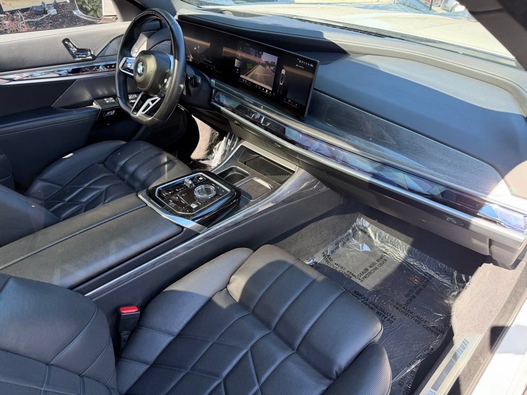 Used 2024 BMW 740i RWD image 34