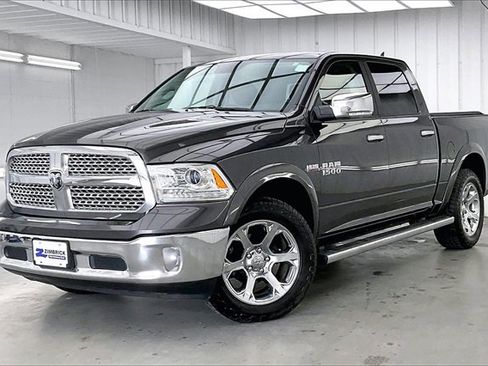 Used 2017 RAM 1500 Laramie image 2