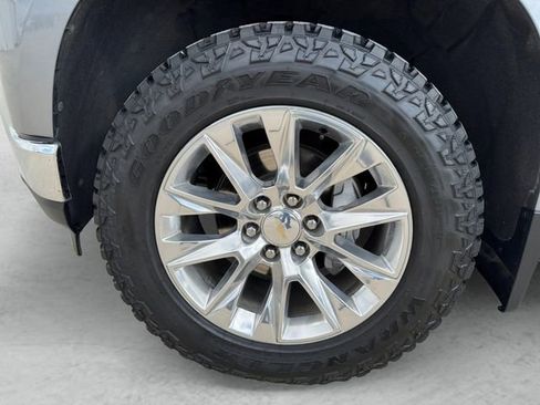 Certified 2022 Chevrolet Silverado 1500 LTZ AWD/4WD image 23