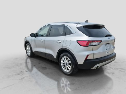 Used 2020 Ford Escape SE FWD image 6