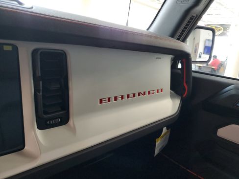 New 2025 Ford Bronco Stroppe Edition image 29