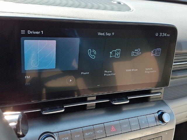Used 2025 Hyundai Kona SEL AWD/4WD image 16