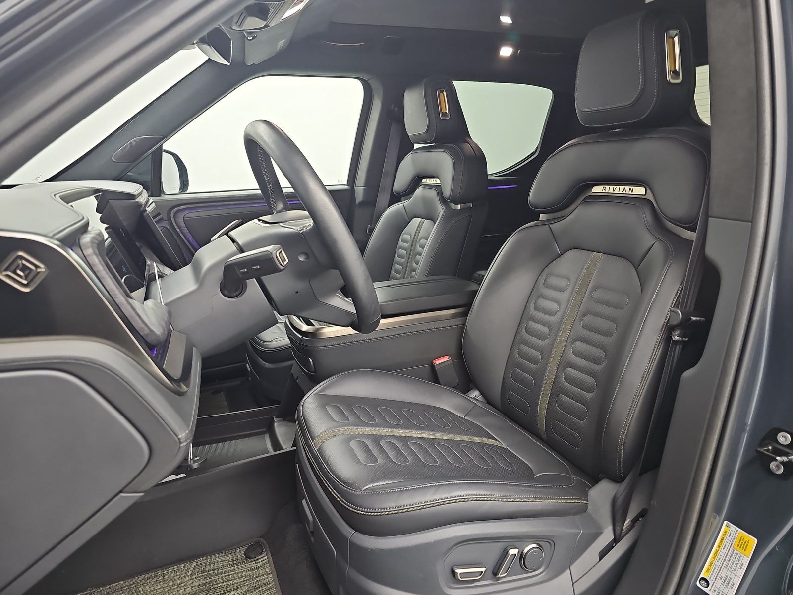 Used 2022 Rivian R1T Launch Edition AWD/4WD image 20