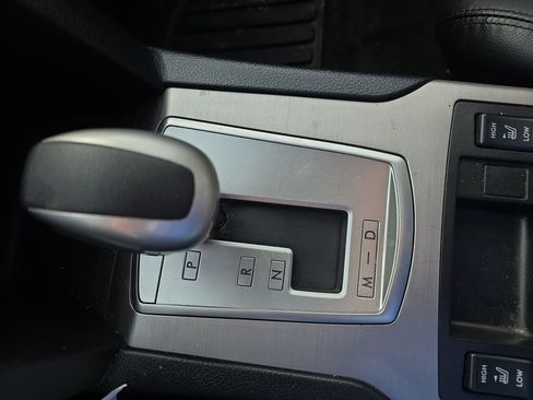 Used 2012 Subaru Outback 2.5i Limited image 21