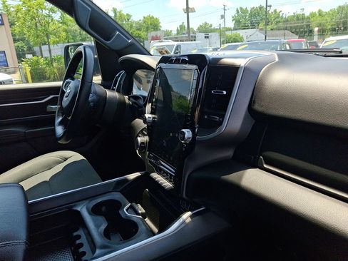 Used 2023 RAM 1500 Big Horn AWD/4WD image 16
