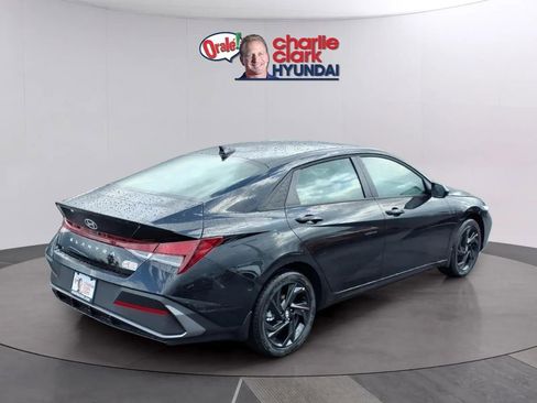New 2026 Hyundai Elantra Sport FWD image 5