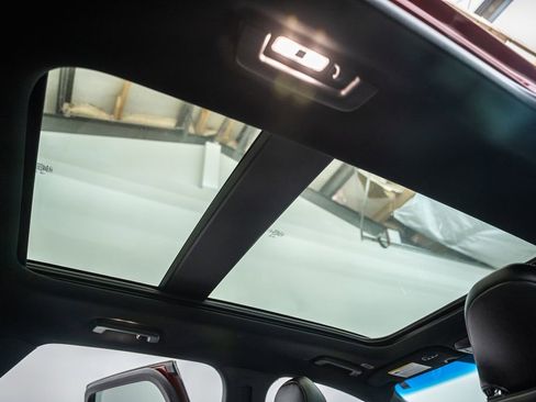 Used 2019 Ford Edge ST w/ Equipment Group 401A AWD/4WD image 38