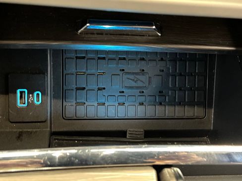 Used 2023 Ford Expedition Limited AWD/4WD image 66