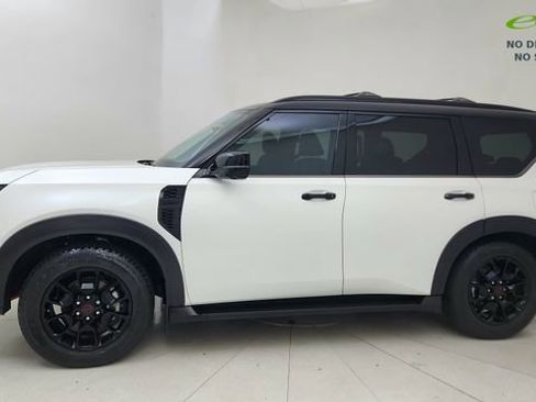 Used 2026 Nissan Armada PRO-4X w/ Captain's Chari Seat Package AWD/4WD image 3