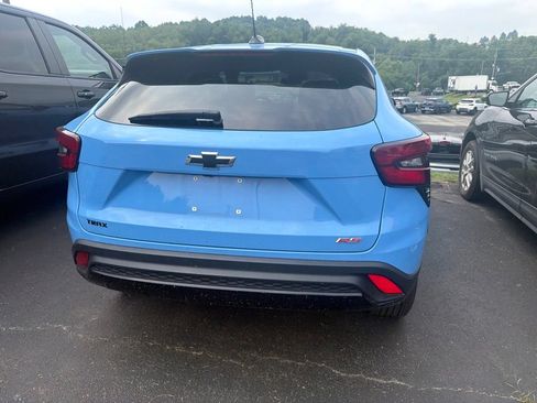 Used 2024 Chevrolet Trax RS w/ Driver Confidence Package FWD image 5