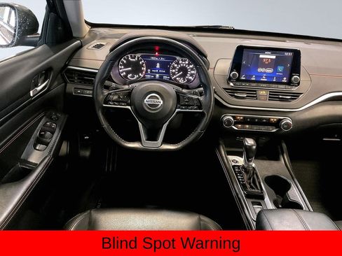 Used 2019 Nissan Altima 2.5 SR w/ SR Premium Package image 9