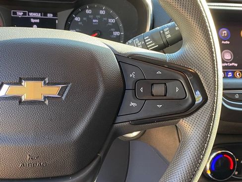 Used 2023 Chevrolet TrailBlazer LT FWD image 15