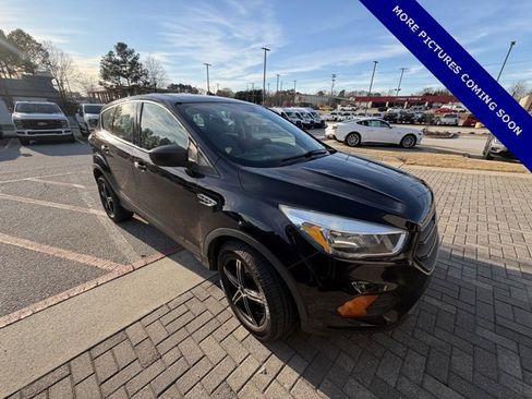 Used 2017 Ford Escape S image 1