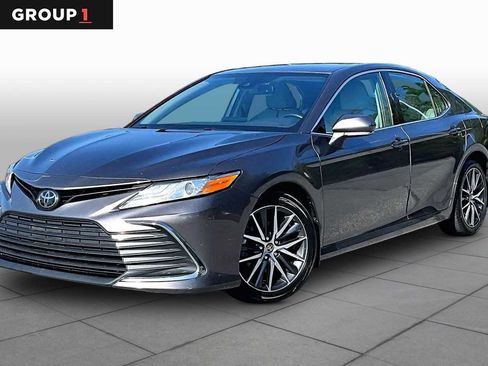 Used 2023 Toyota Camry XLE w/ Cold Weather Package AWD/4WD image 1