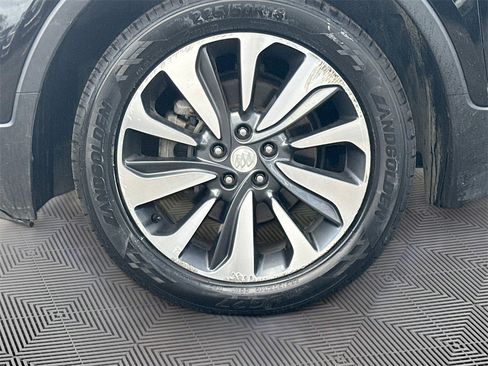 Used 2021 Buick Encore Preferred image 29