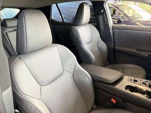 Used 2024 Lexus RZ 300e Premium w/ Accessory Package (Z1) image 19