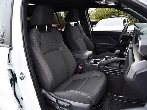 Used 2025 Toyota 4Runner 4WD image 21