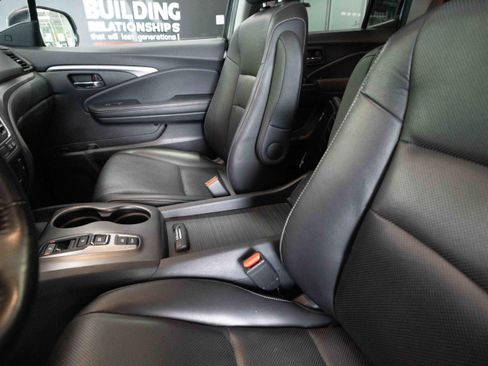 Used 2022 Honda Ridgeline RTL image 10