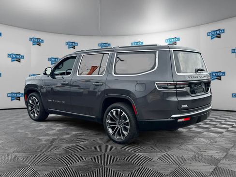 Used 2022 Jeep Grand Wagoneer Series III w/ Rear Seat Video Group 1 image 6