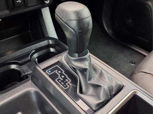 Used 2023 Toyota Tacoma SR AWD/4WD image 18