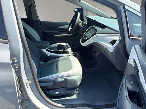 Used 2019 Chevrolet Bolt LT FWD image 9